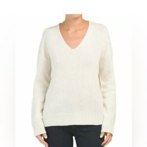 Women's Cream V-Neck Sweater